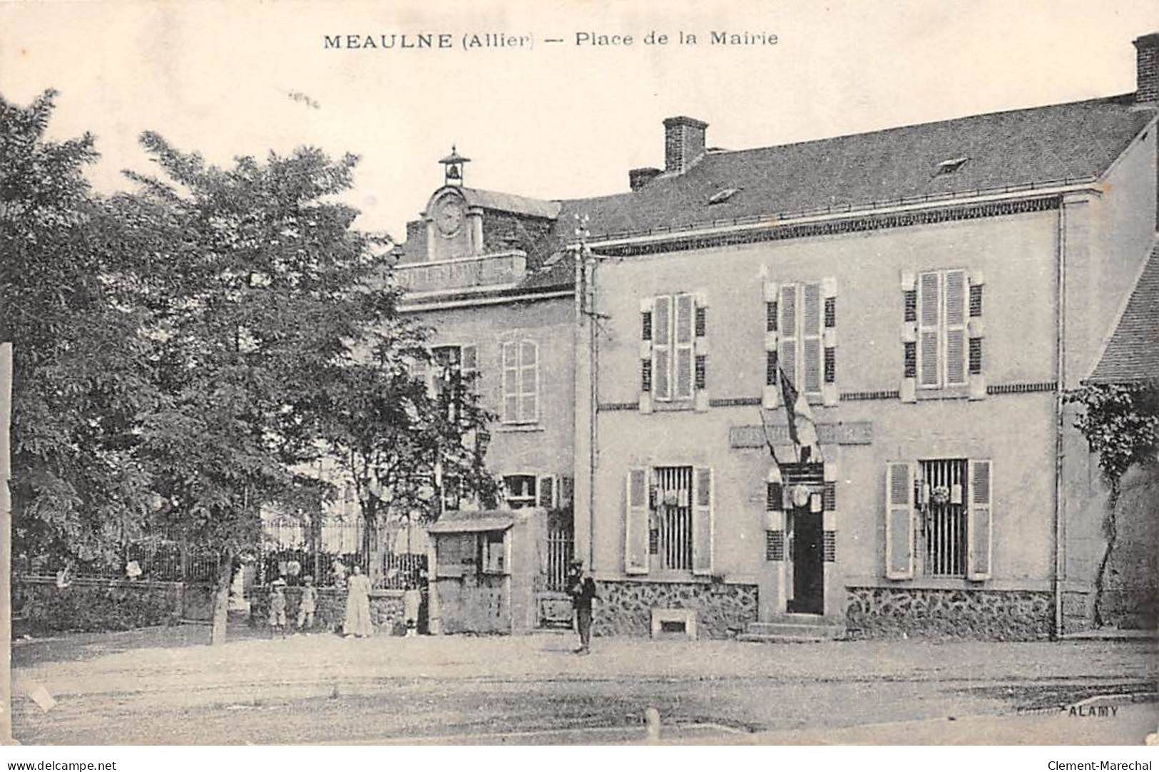 MEAULNE - Place De La Mairie - Très Bon état - Andere & Zonder Classificatie