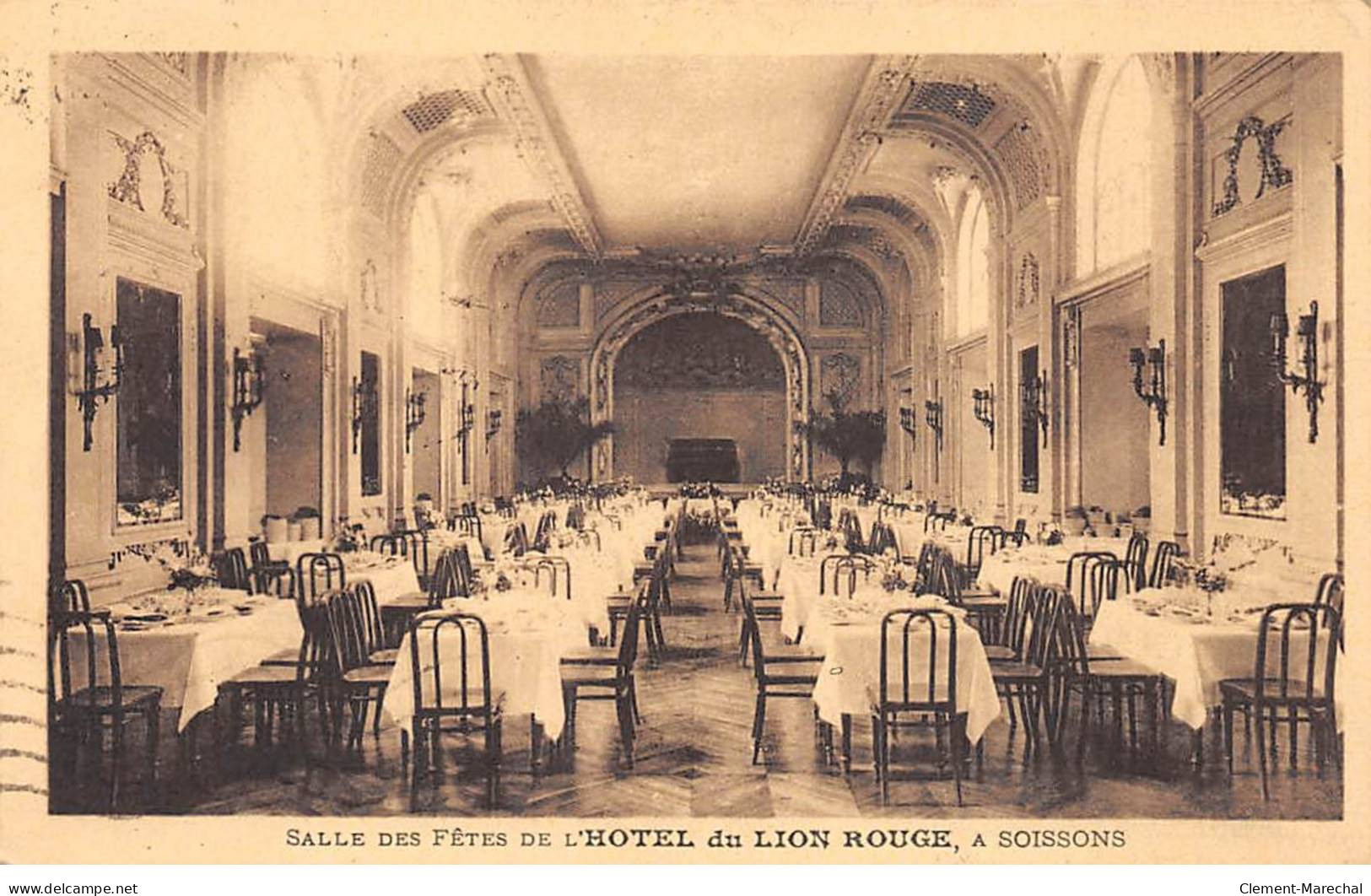 SOISSONS - Salle Des Fêtes De L'Hotel Du Lion Rouge - Très Bon état - Soissons