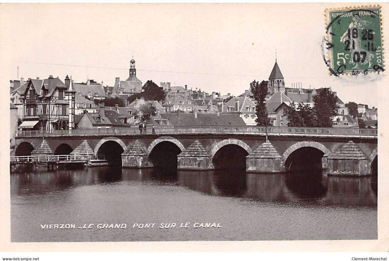 VIERZON - Le Grand Pont Sur Le Canal - Très Bon état - Vierzon