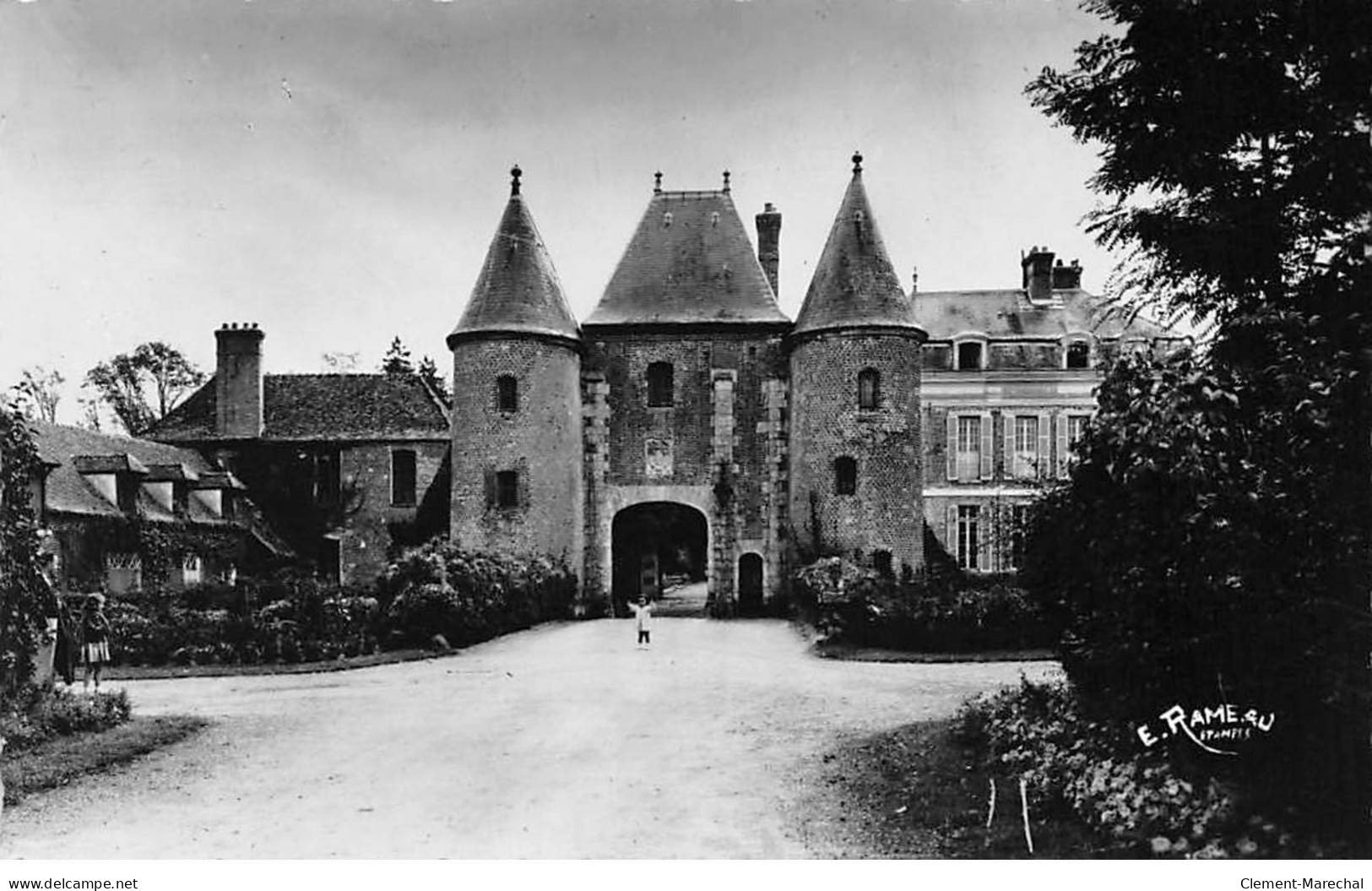 BOUTIGNY SUR ESSONNE - Le Château De Belestat - Très Bon état - Sonstige & Ohne Zuordnung