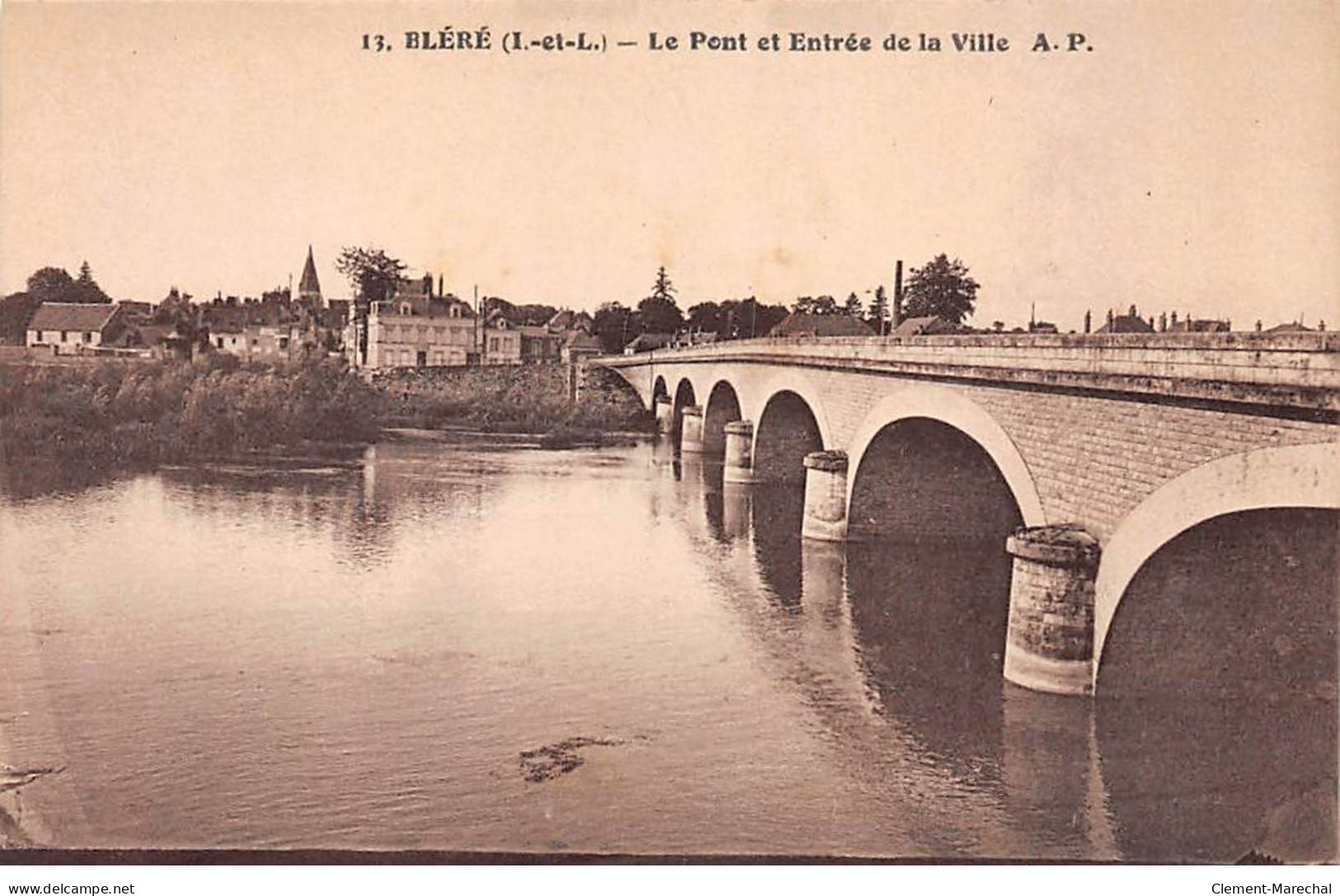 BLERE - Le Pont Et Entrée De La Ville - Très Bon état - Bléré