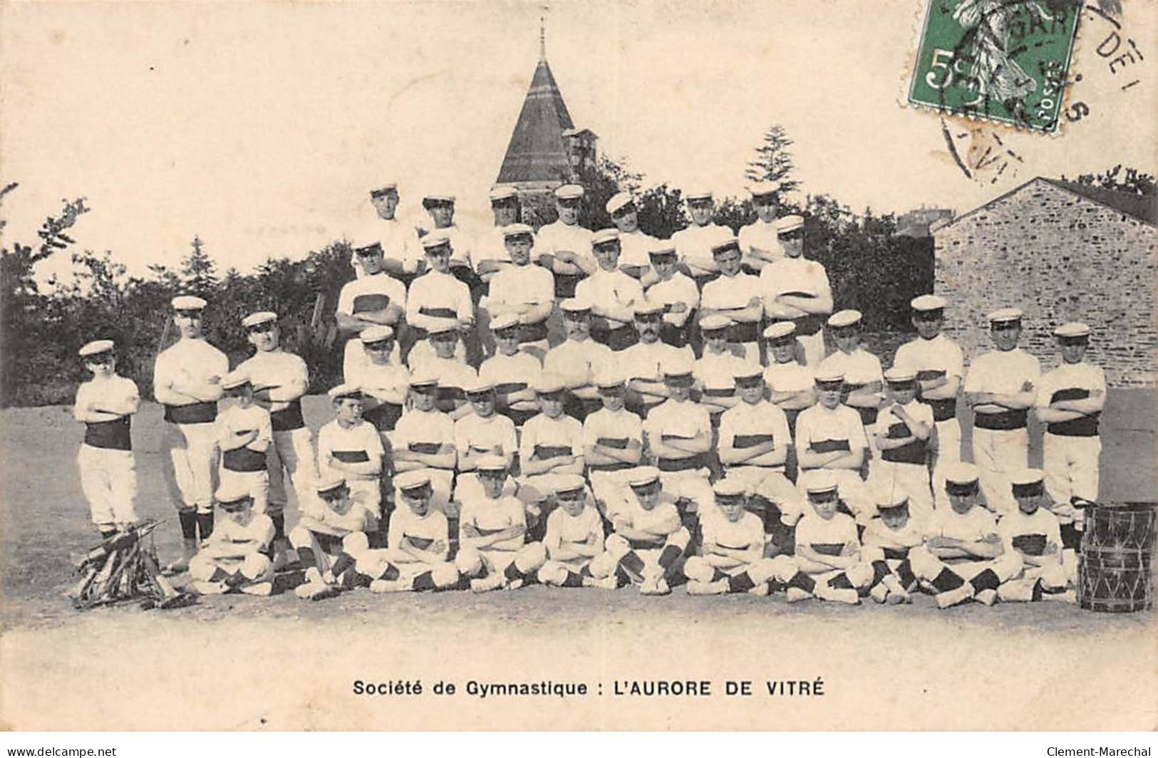 L'Aurore De VITRE - Société De Gymnastique - état - Vitre