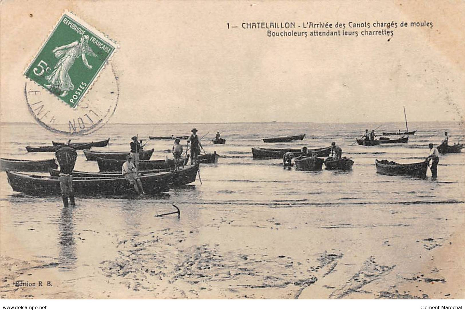 CHATELAILLON - L'Arrivée Des Canots Chargés De Moules - Boucholeurs Attendant Leurs Charrettes - Très Bon état - Châtelaillon-Plage