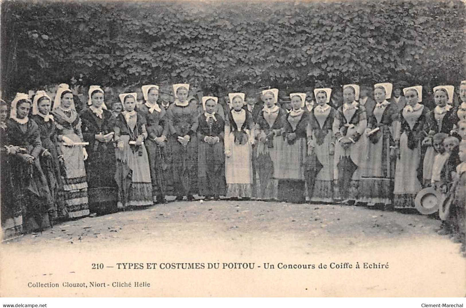 Types Et Costumes Du Poitou - Un Concours De Coiffe à ECHIRE - Très Bon état - Autres & Non Classés