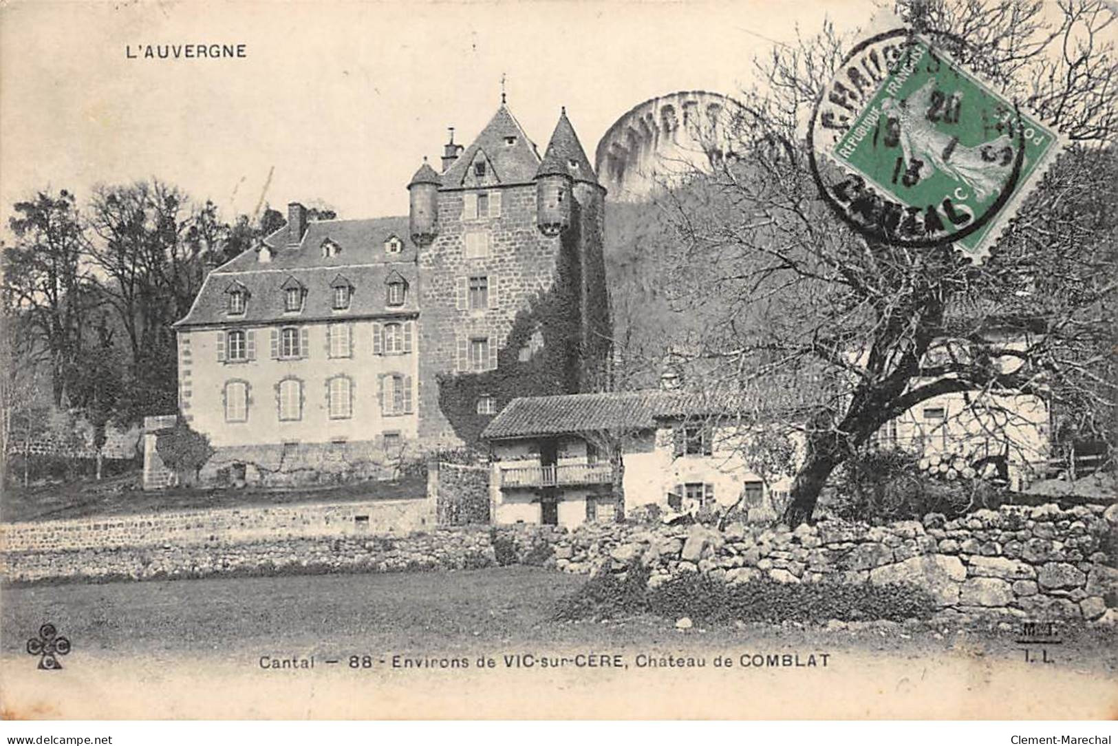 Environs De VIC SUR CERE - Chateau De COMBLAT - Très Bon état - Andere & Zonder Classificatie