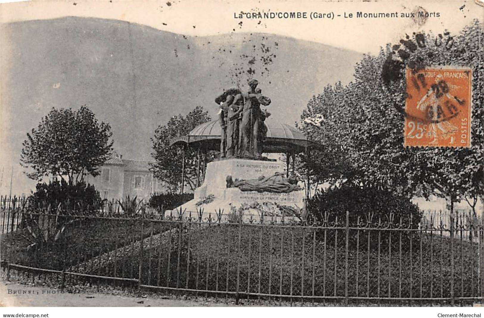 LA GRAND COMBE - Le Monument Aux Morts - Très Bon état - La Grand-Combe