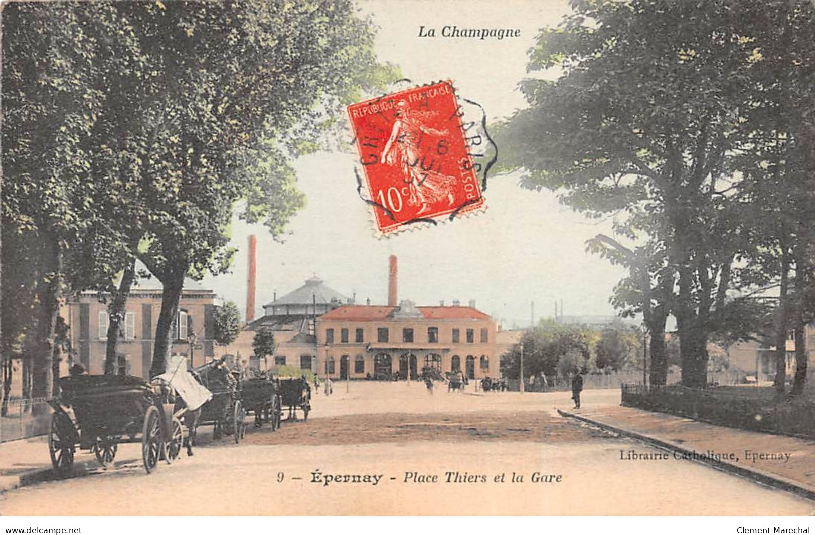 EPERNAY - Place Thiers Et La Gare - état - Epernay