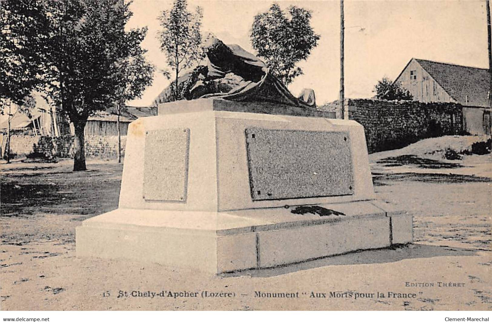 SAINT CHELY D'APCHER - Monument Aux Morts - Très Bon état - Saint Chely D'Apcher