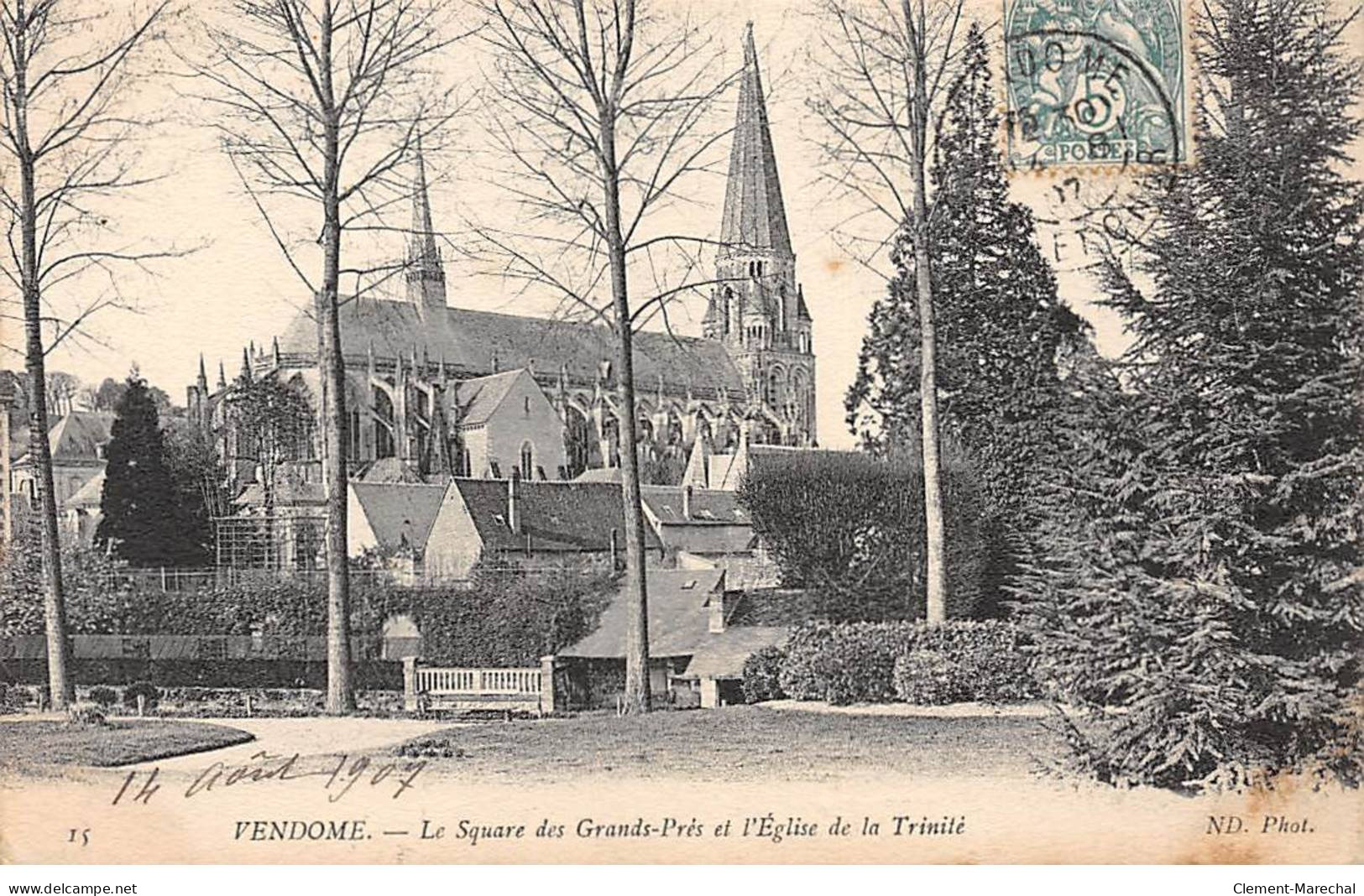 VENDOME - Le Square Des Grands Près Et L'Eglise De La Trinité - Très Bon état - Vendome