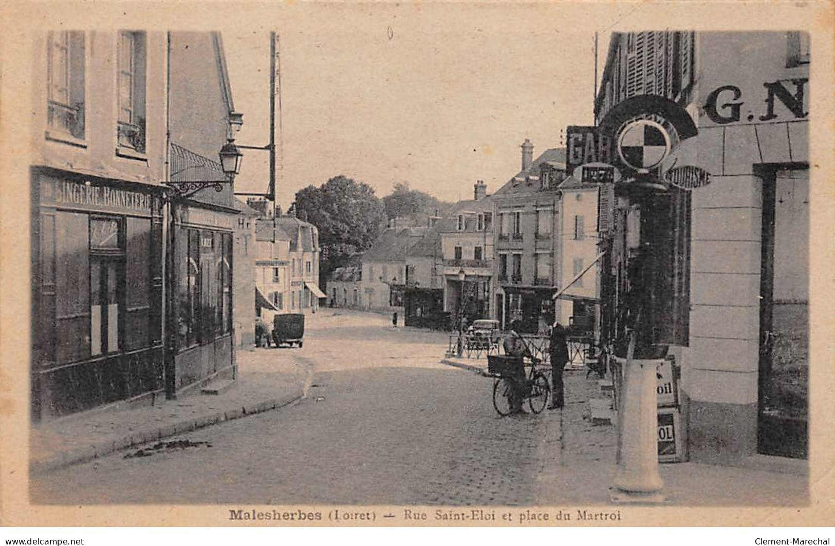 MALESHERBES - Rue Saint Eloi Et Place Du Martroi - Très Bon état - Autres & Non Classés