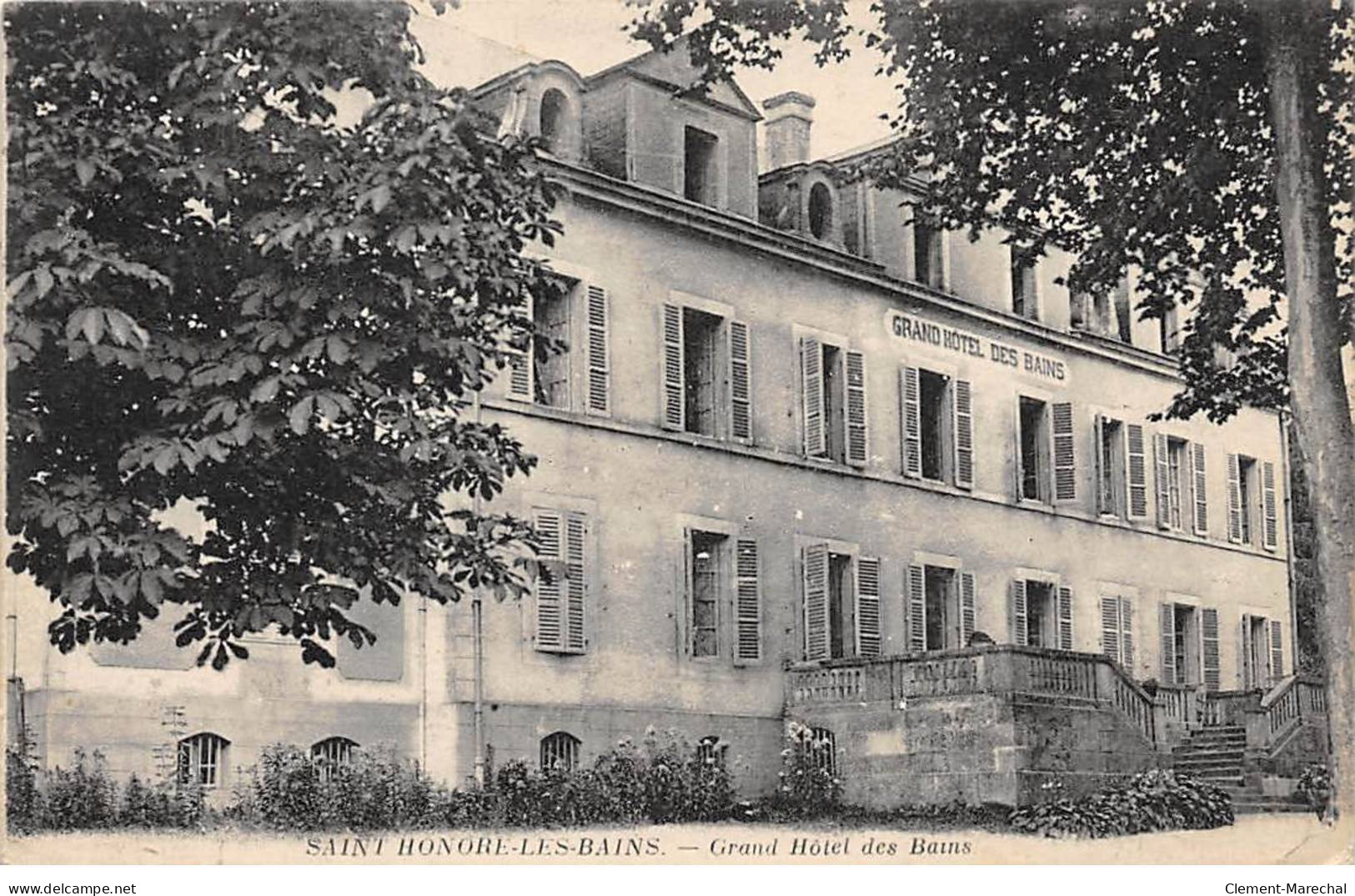 SAINT HONORE LES BAINS - Grand Hôtel Des Bains - état - Saint-Honoré-les-Bains