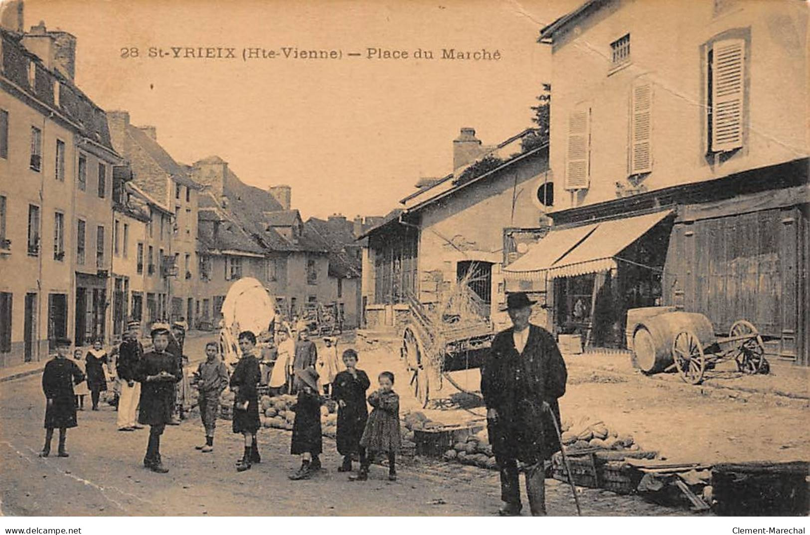 SAINT YRIEIX - Place Du Marché - état - Saint Yrieix La Perche