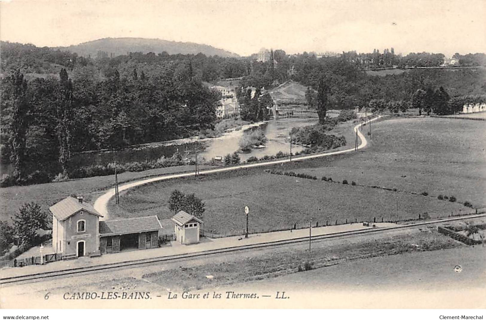 CAMBO LES BAINS - La Gare Et Les Thermes - Très Bon état - Cambo-les-Bains