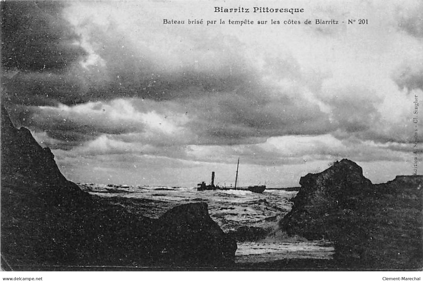 BIARRITZ - Bateau Brisé Par La Tempête Sur Les Côtes De Biarritz - Très Bon état - Biarritz