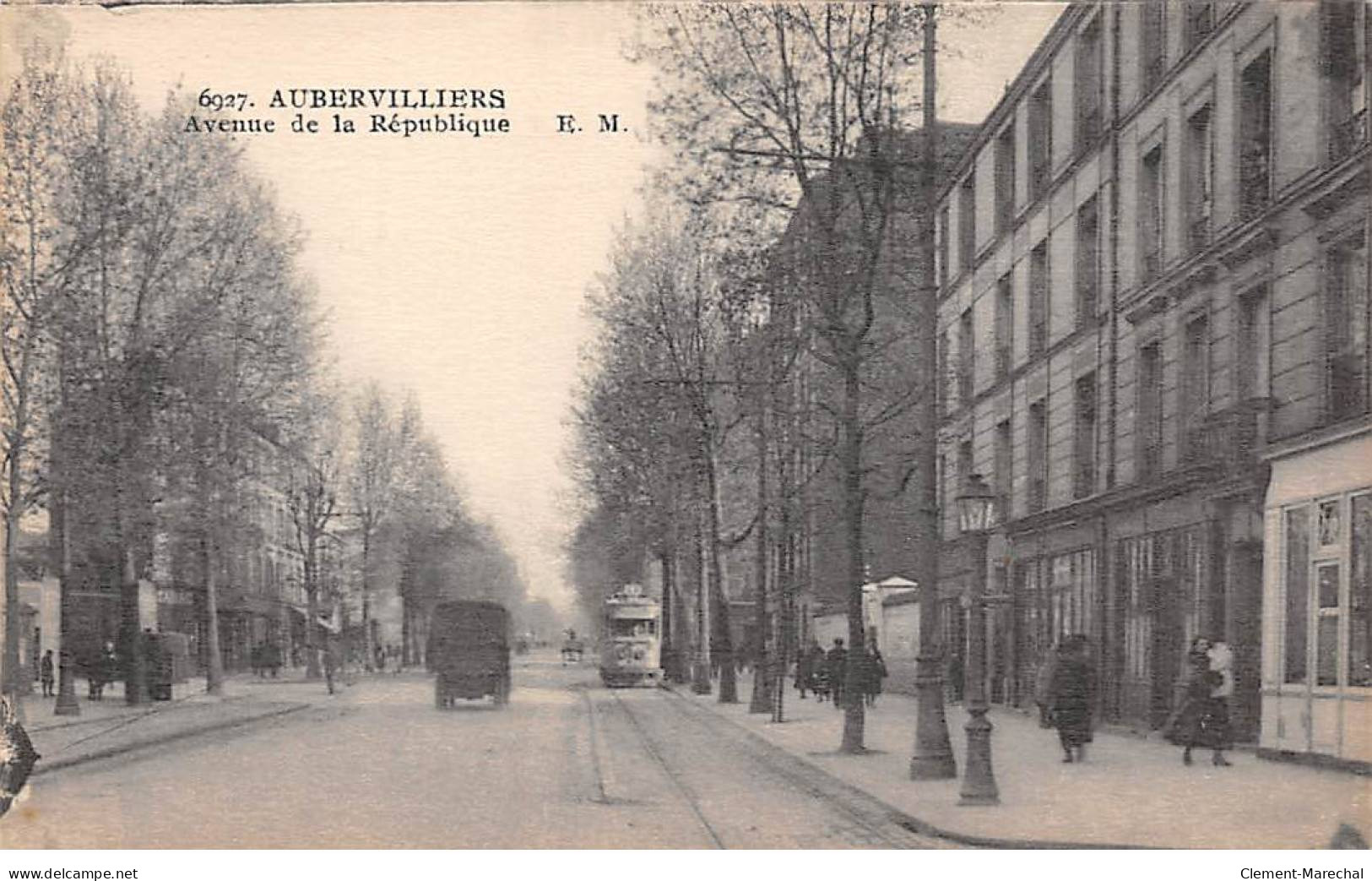 AUBERVILLIERS - Avenue De La République - Très Bon état - Aubervilliers