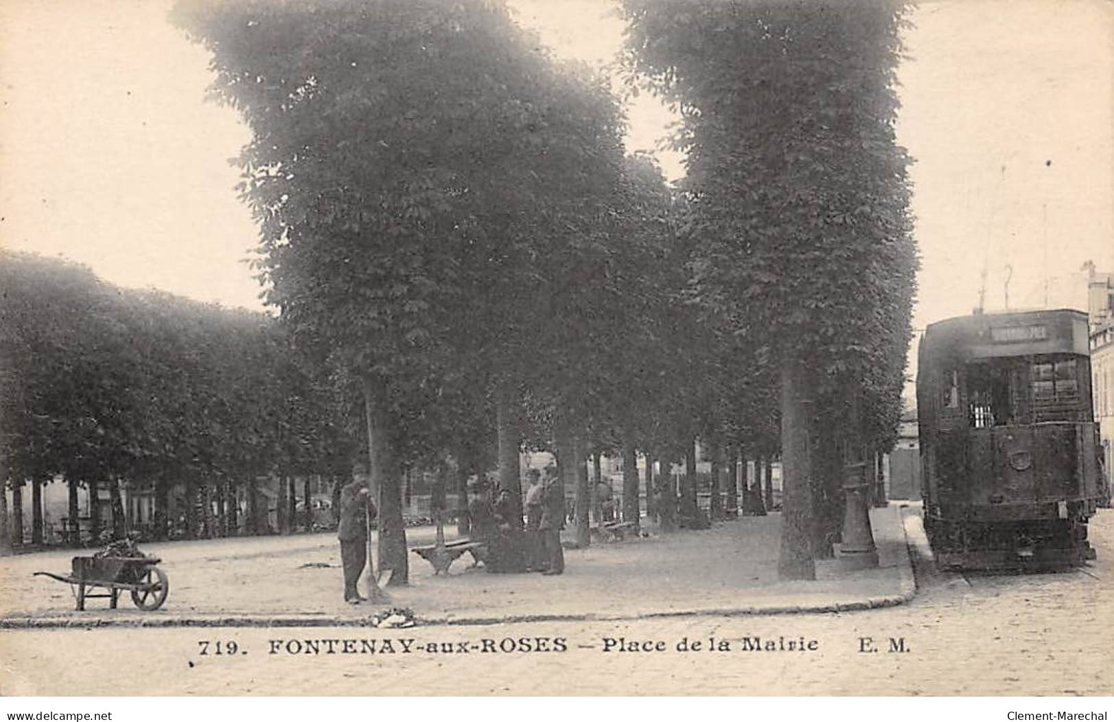 FONTENAY AUX ROSES - Place De La Mairie - Très Bon état - Fontenay Aux Roses