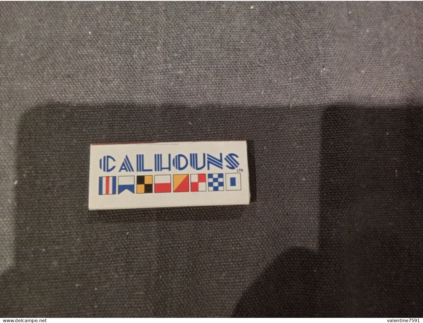USA . Petite Boîte Aĺlumettes "   Calhouns    " Mineapolis  Net  0,80  L Unité - Zündholzschachteln