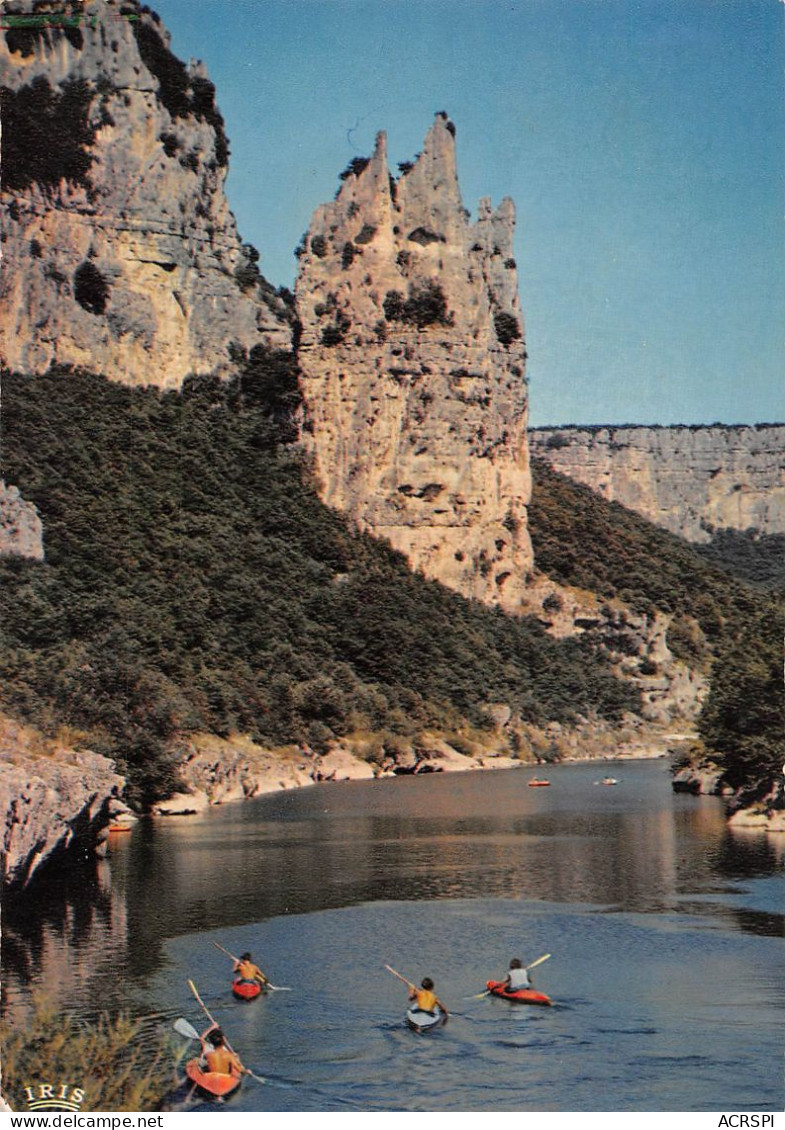 07 Vallon-Pont-d'Arc  Gorges De L'Ardèche Rocher De La Cathédrale à La Madeleine  (Scan R/V) N°   28   \PB1103 - Vallon Pont D'Arc