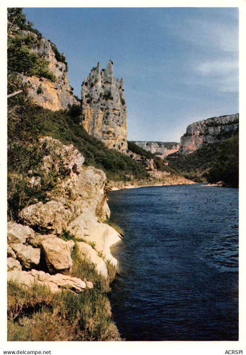 07 Vallon-Pont-d'Arc  Gorges De L'Ardèche La Cathédrale  (Scan R/V) N°   30   \PB1103 - Vallon Pont D'Arc