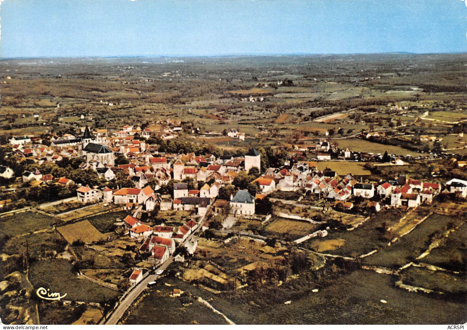 12  Villeneuve D'Aveyron  Vue Générale Aérienne   (Scan R/V) N°   49   \PB1114 - Villefranche De Rouergue