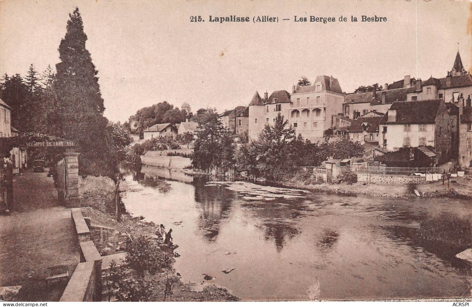 03   LAPALISSE Les Berges De La Besbre  (Scan R/V) N°   28   \PB1127 - Lapalisse