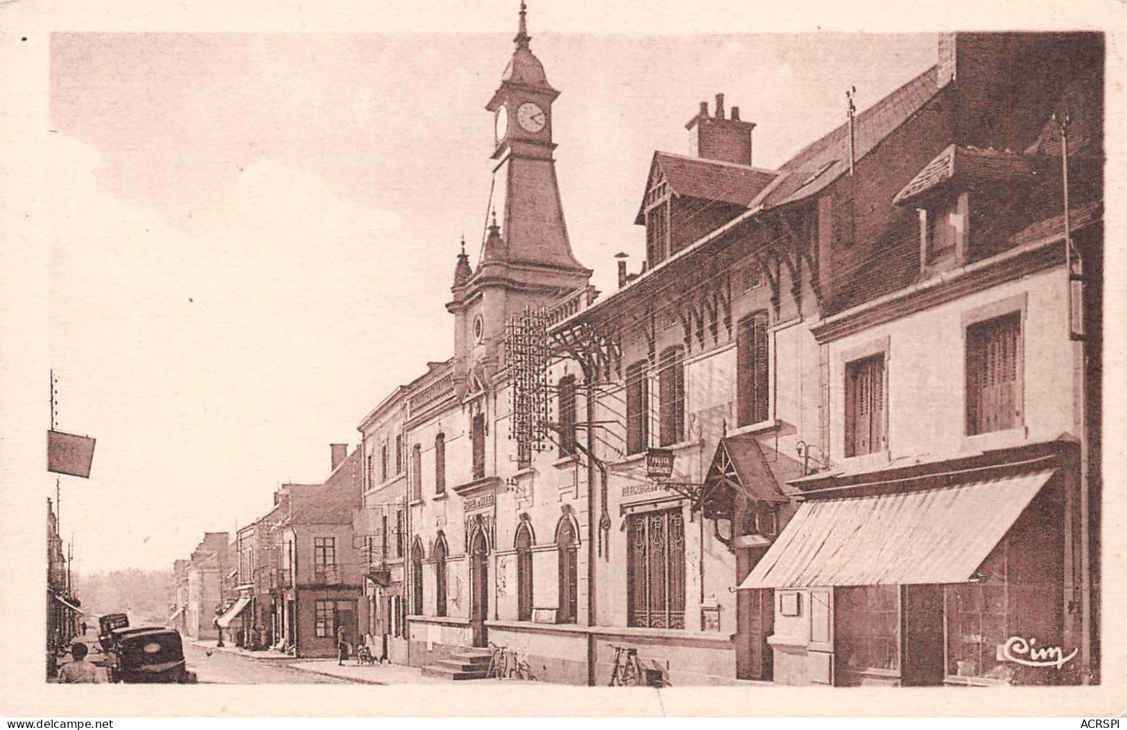 03  Cosne-d'Allier La Grand'Rue Et La Mairie  (Scan R/V) N°   16   \PB1127 - Montlucon