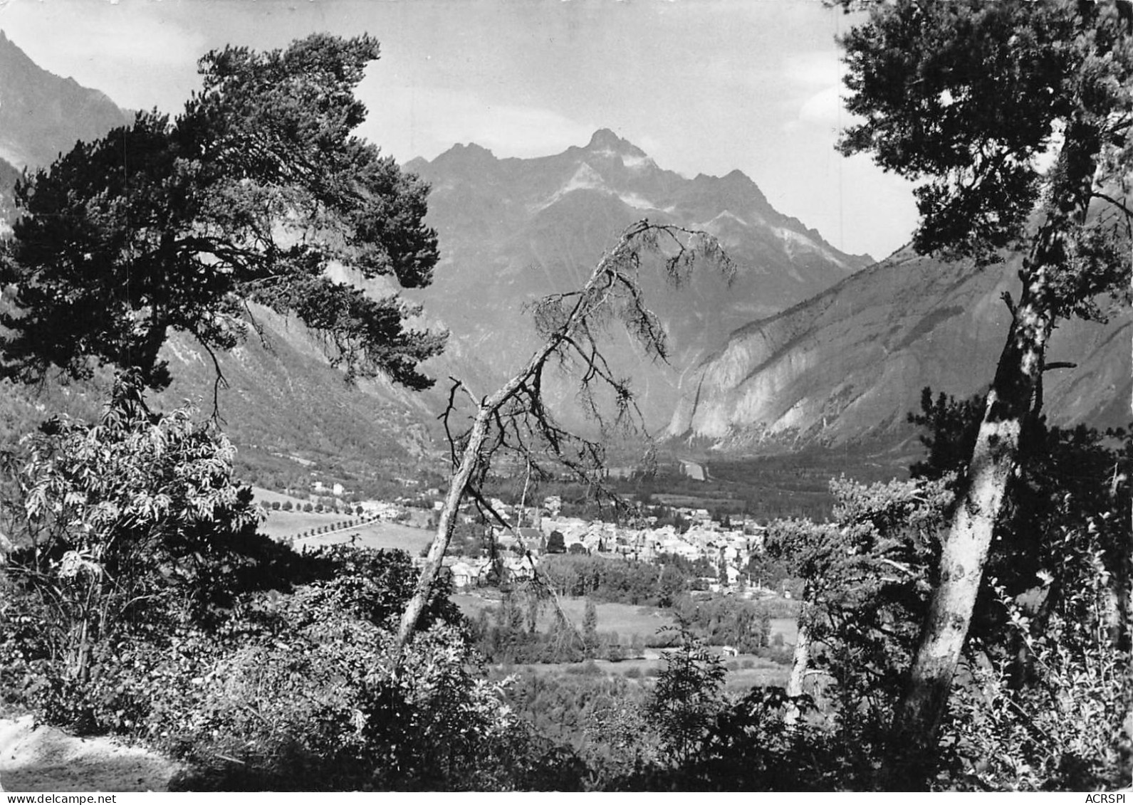 38  BOURG-D'OISANS  Vue Générale Et Chaine De Belledonne (Scan R/V) N°   49   \PB1123 - Bourg-d'Oisans