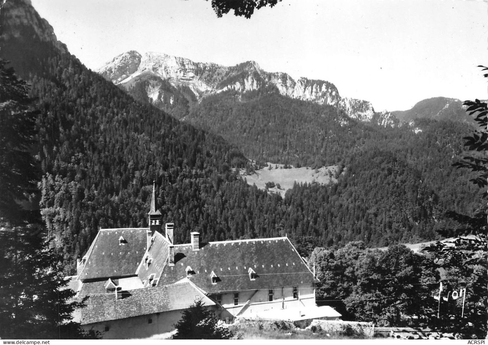 lot de 34 cartes de  Saint-Pierre-de-Chartreuse le Monastère          (Scan R/V) N°  2  \PB1126 Boite