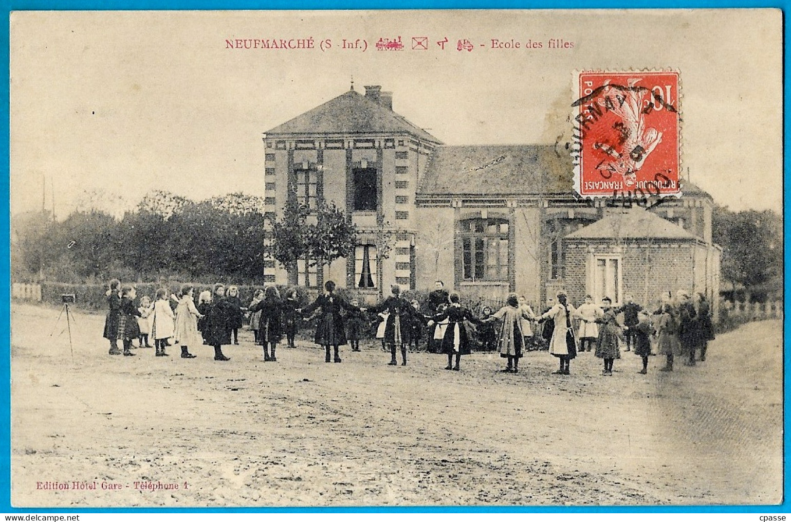 CPA 76 NEUFMARCHE - Ecole Des Filles * Normandie - Autres & Non Classés
