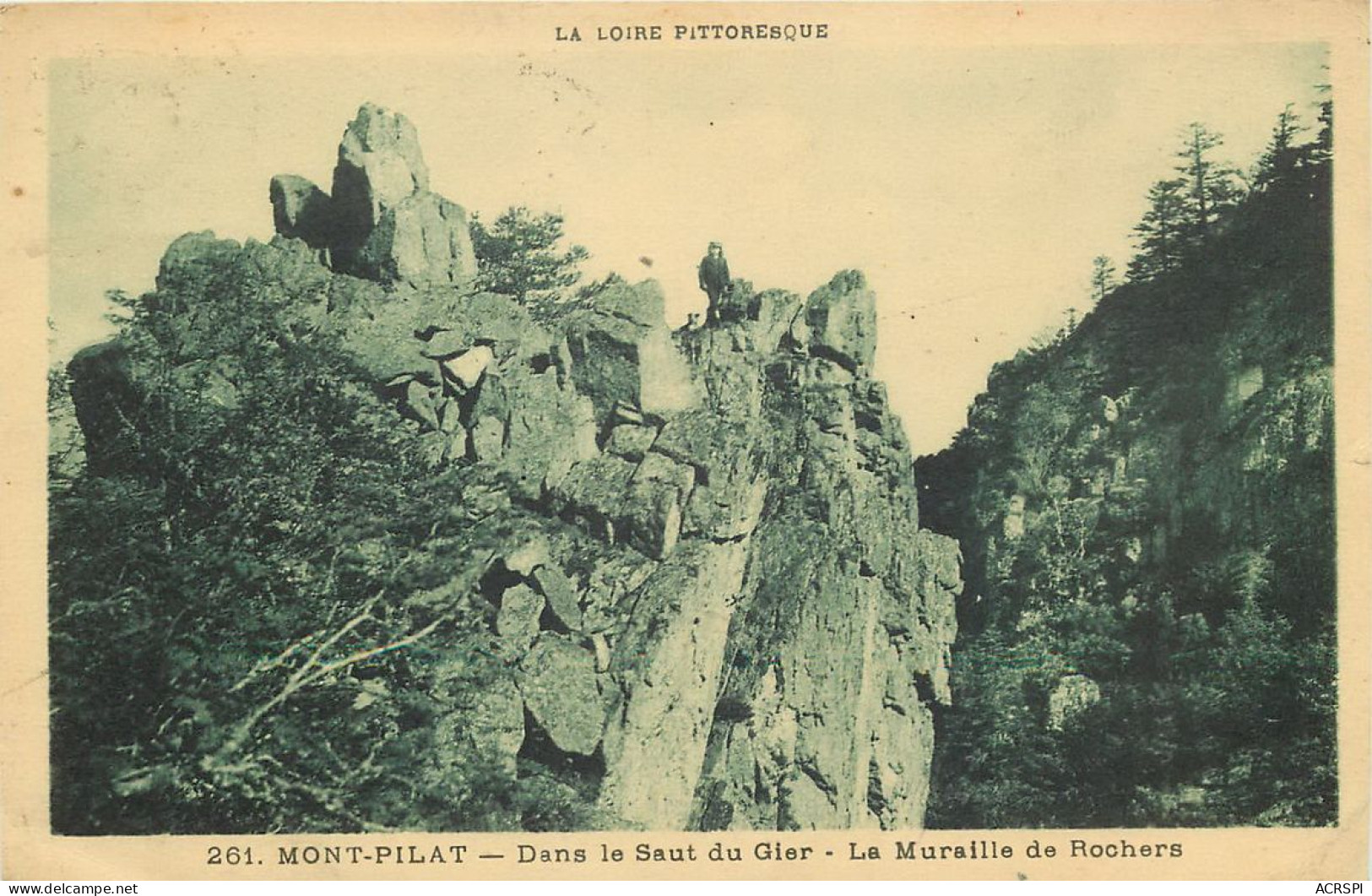 42 Loire Mont Pilat Dans Le Saut Du Gier La Muraille De Rochers     N° 14 \MN6042 - Mont Pilat