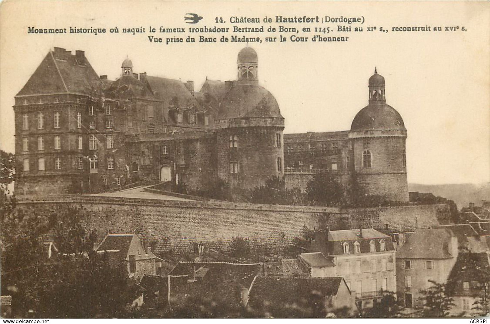 24 Dordogne   Château De Hautefort    N° 3 \MN6035 - Andere & Zonder Classificatie
