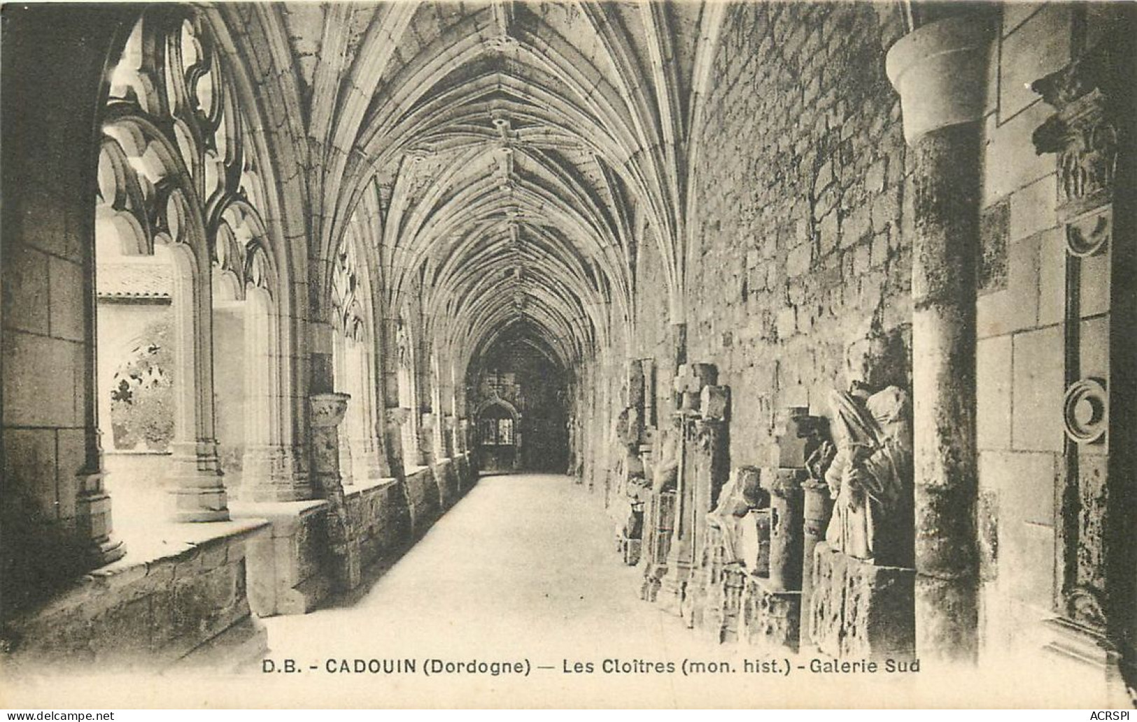 24 Dordogne  Cadouin Les Cloîtres  Galerie Sud     N° 7 \MN6034 - Andere & Zonder Classificatie