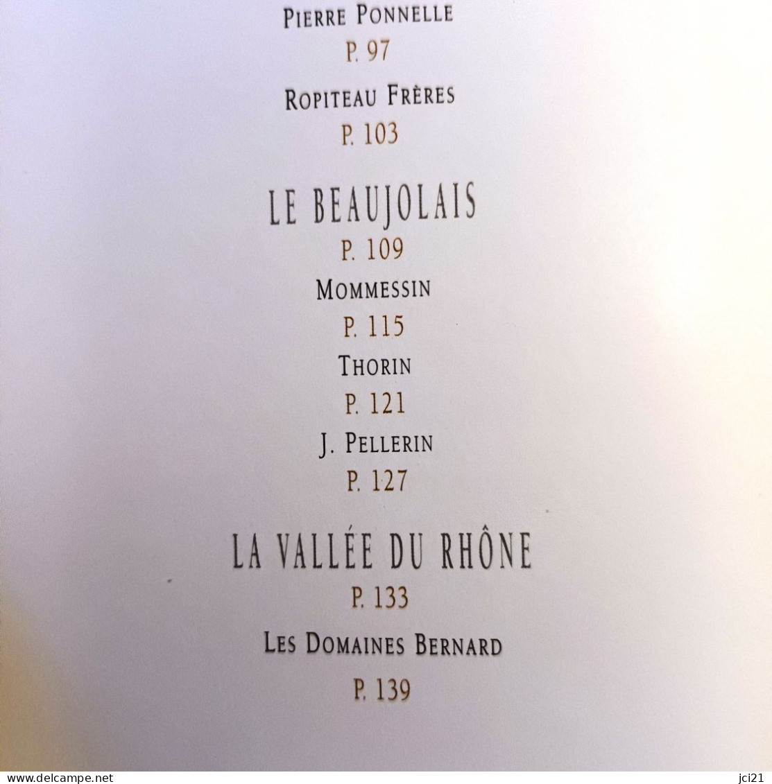 Opuscule de 197 pages sur la " Famille des grands vins " Maison BOISSET Nuits Saint Georges _RL208a -k