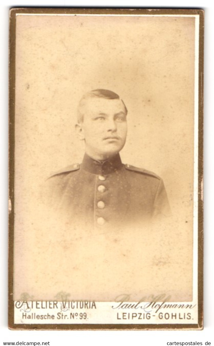 Fotografie Atelier Victoria Paul Hofmann, Leipzig-Gohlis, Portrait Soldat In Uniform  - Anonyme Personen