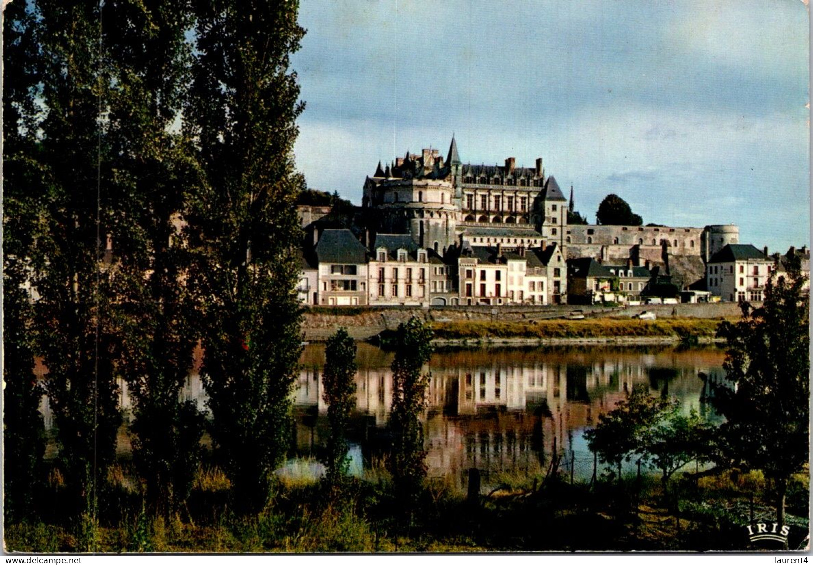 9-5-2024 (4 Z 31) France - Château D'Amboise - Binnenschepen