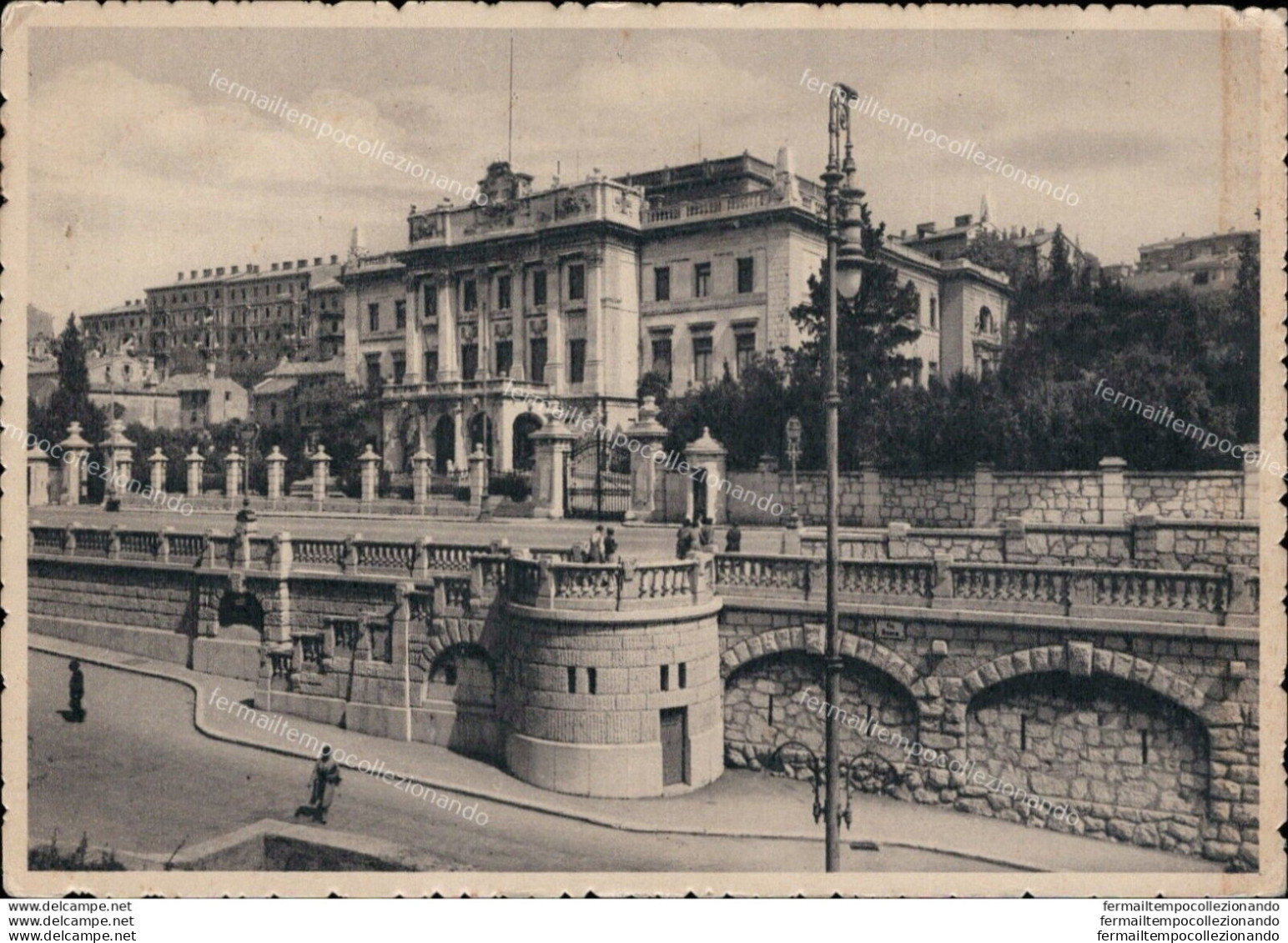 Aq530 Cartolina Fiume Palazzo Del Governo 1939  Croazia - Otros & Sin Clasificación