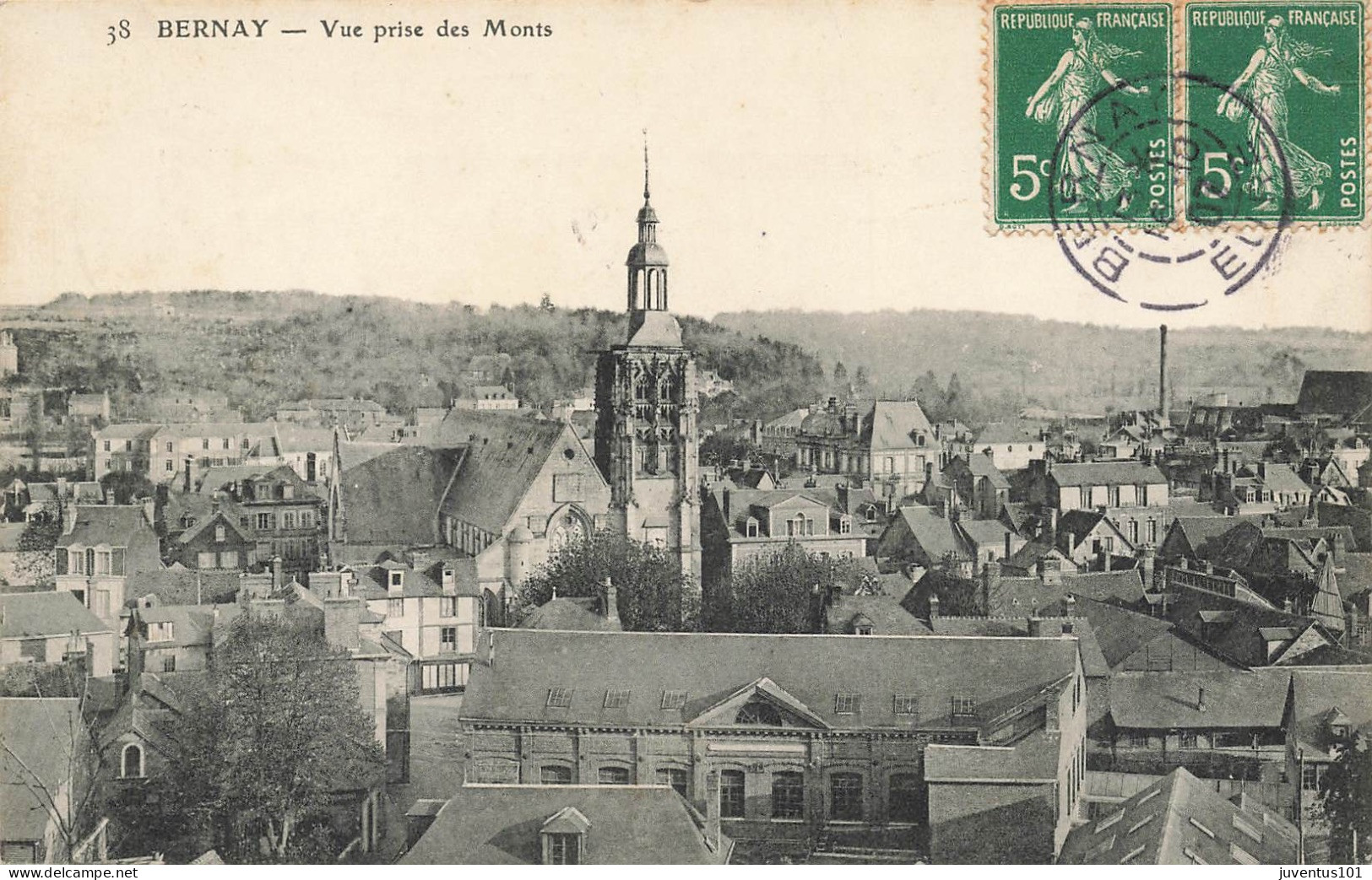 CPA Bernay-Vue Prise Des Monts-38-Timbre     L2902 - Bernay