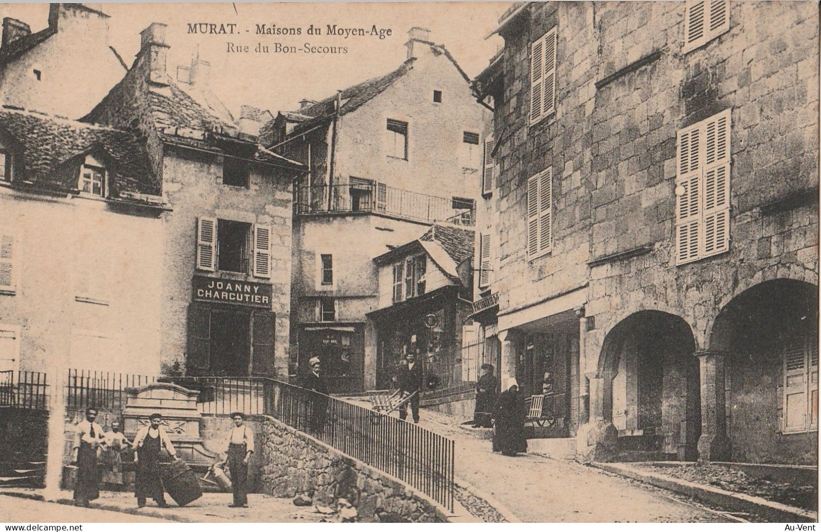 15 MURAT  Rue Du Bon Secours - Murat