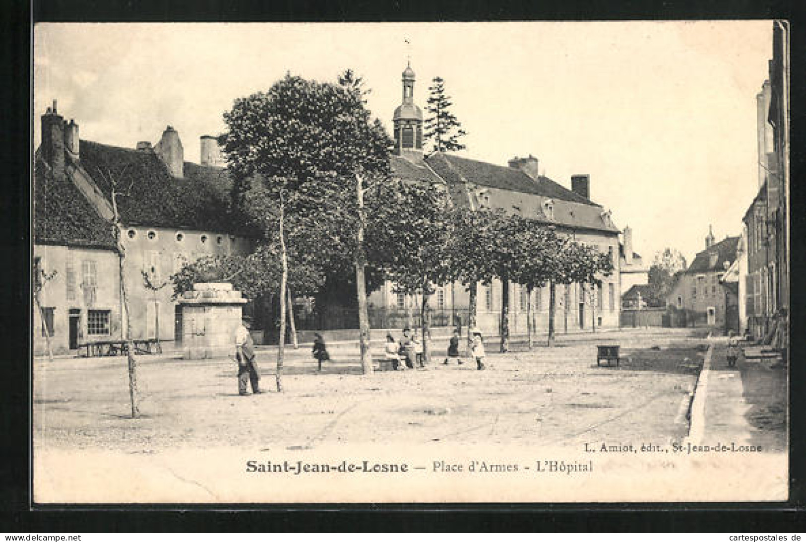 CPA Saint-Jean-de-Losne, Place D`Armes, L`Hopital  - Autres & Non Classés