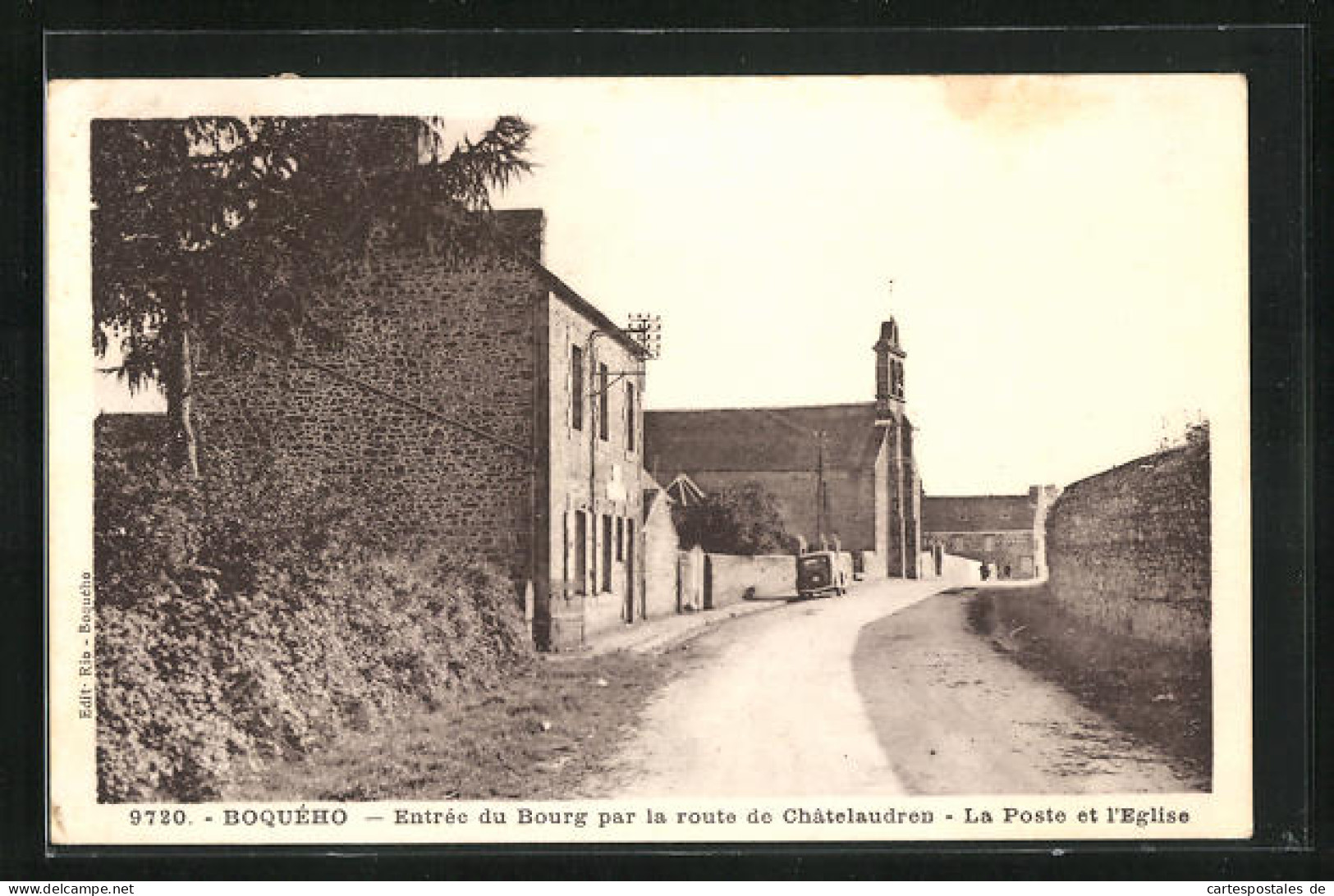 CPA Boquého, Entrée Du Bourg Par La Route De Châtelaudren, La Poste Et L`Eglise  - Châtelaudren