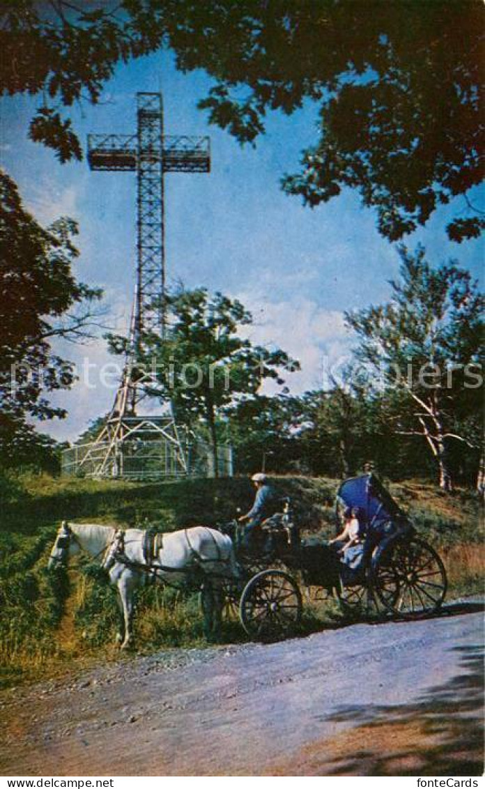73057237 Montreal Quebec Cross On Top Mount Royal And Horse Drawn Caleche Montre - Non Classés