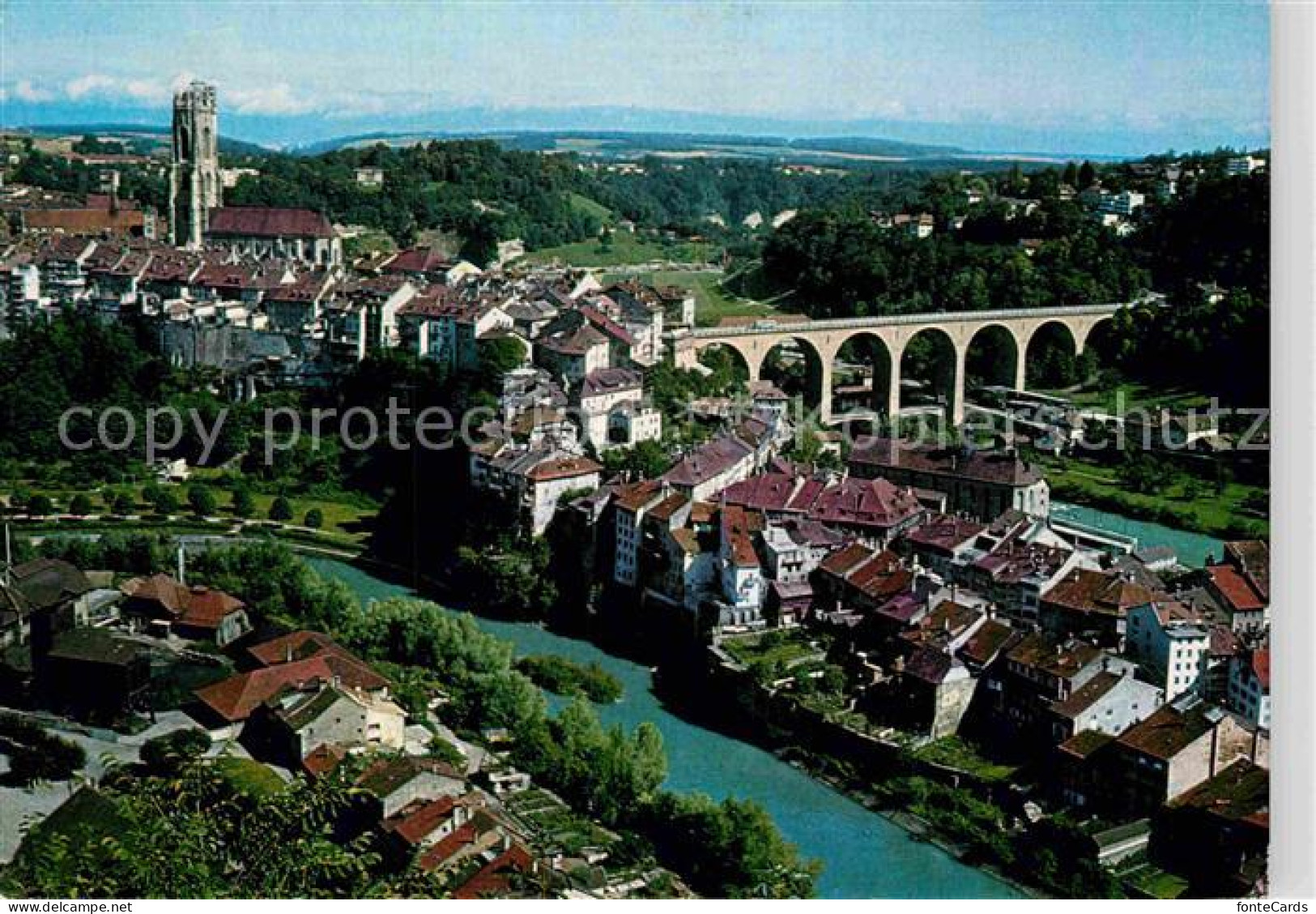 12892916 Fribourg FR Et La Sarine Cathedrale Et Pont De Zaehringen Fribourg FR - Autres & Non Classés
