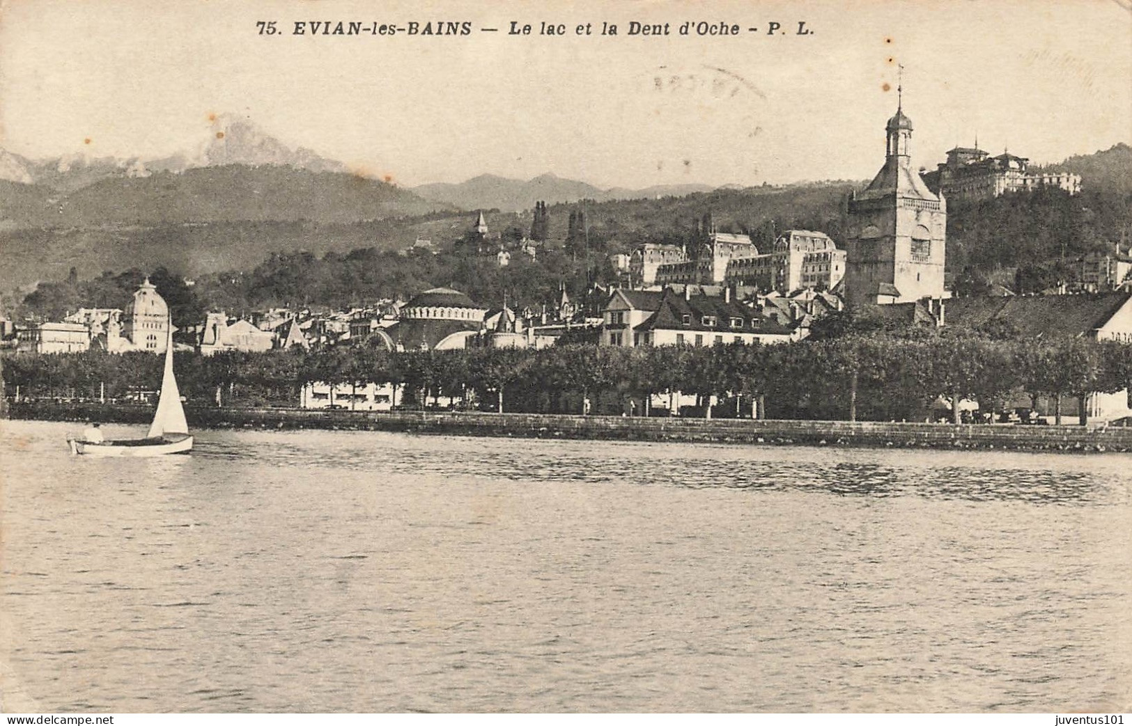 CPA Evian Les Bains-Le Lac Et La Dent D'Oche-75-Timbre     L2902 - Evian-les-Bains