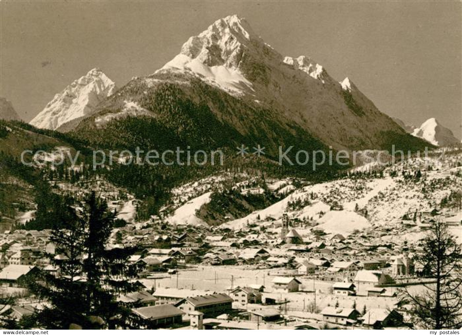 73139334 Mittenwald Bayern Wettersteingebirge Mittenwald Bayern - Mittenwald