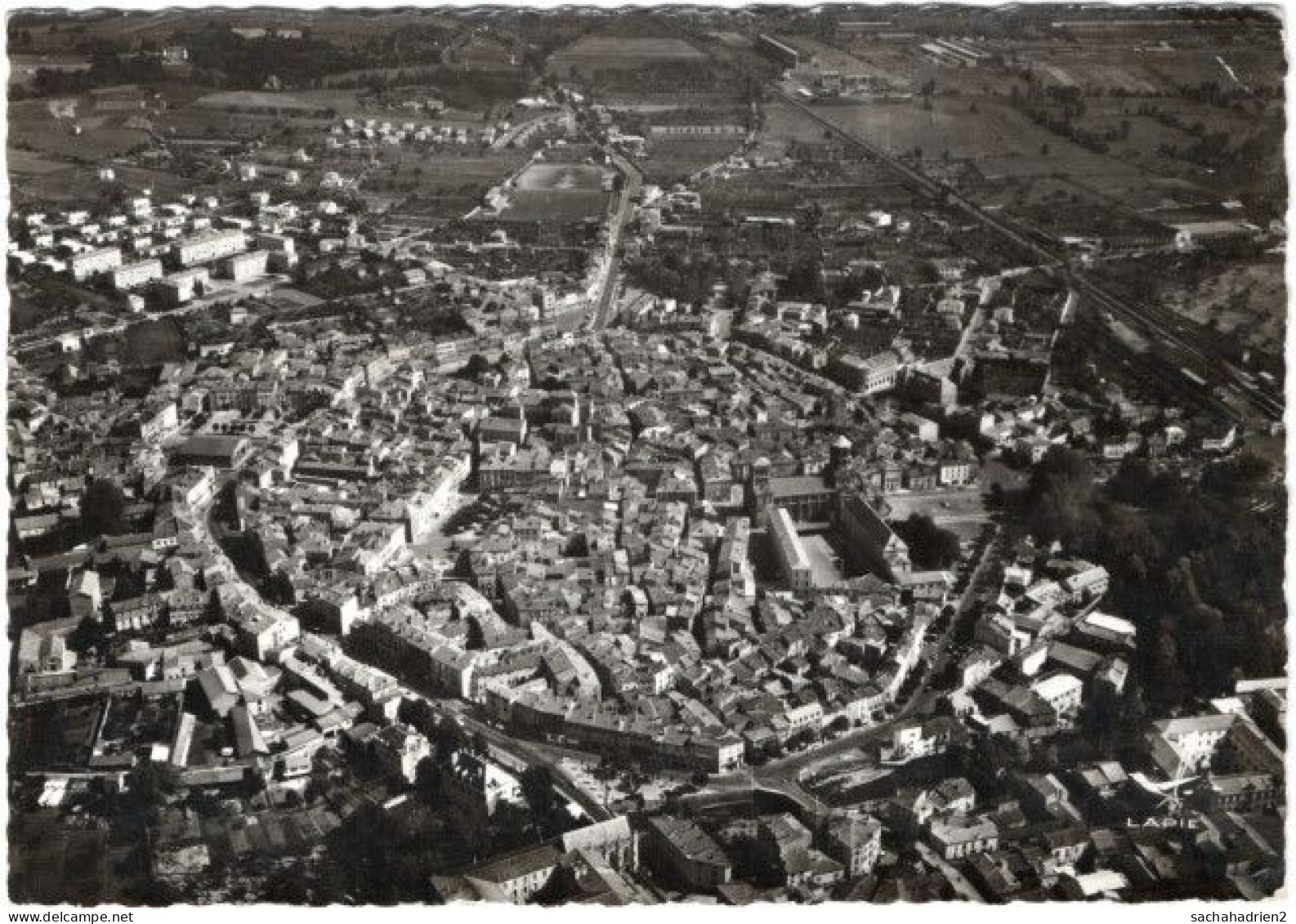 63. Gf. ISSOIRE. Vue Générale. 29 - Issoire