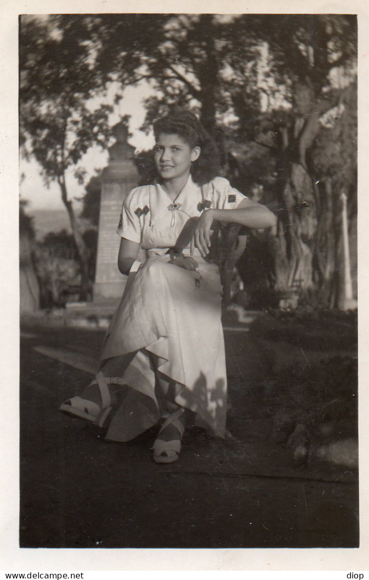Photographie Photo Vintage Snapshot Ile Maurice Port Louis Femme Mode  - Other & Unclassified
