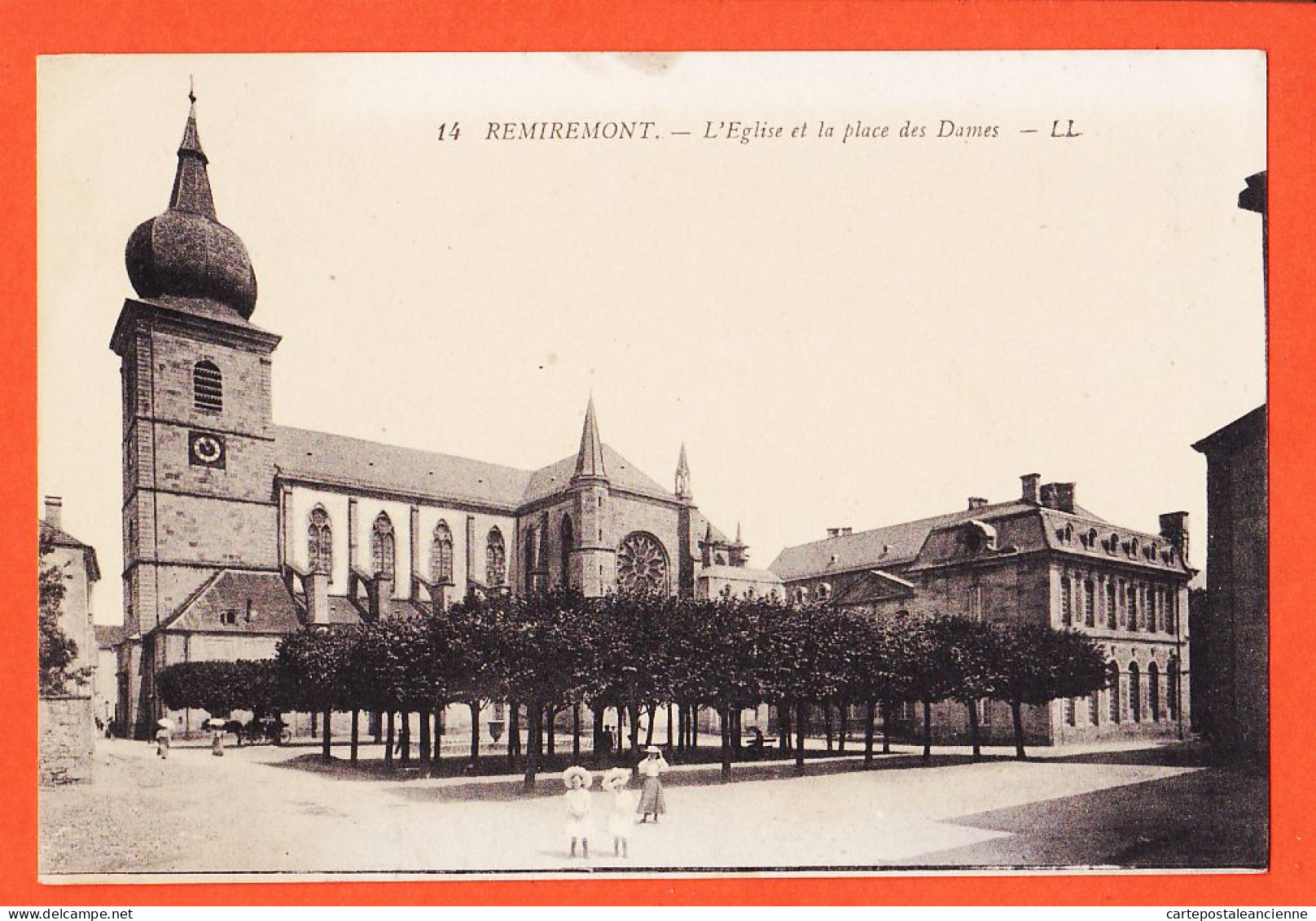 05774 / ( Etat Parfait ) REMIREMONT 88-Vosges L' Eglise Et La Place Des DAMES 1910s -LEVY 14 - Remiremont