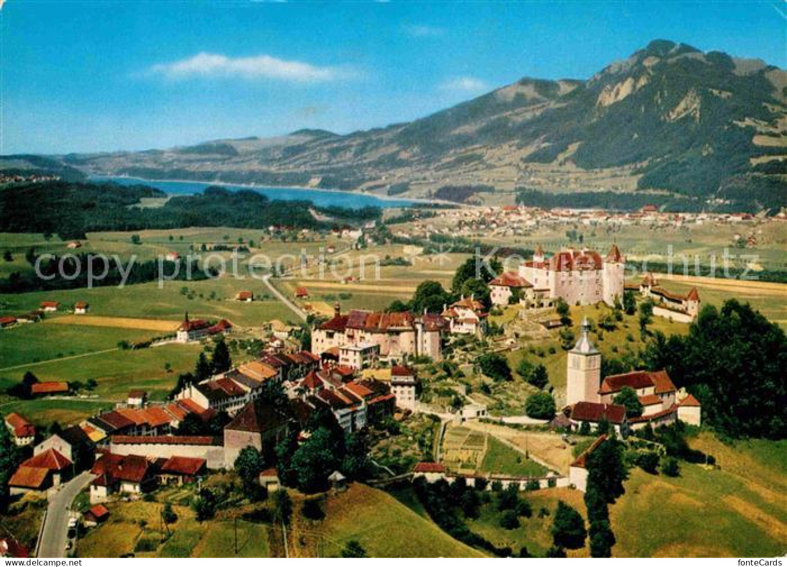 12772816 Gruyeres FR Et Son Chateau Broc Et Le Lac De Gruyere Gruyeres - Autres & Non Classés