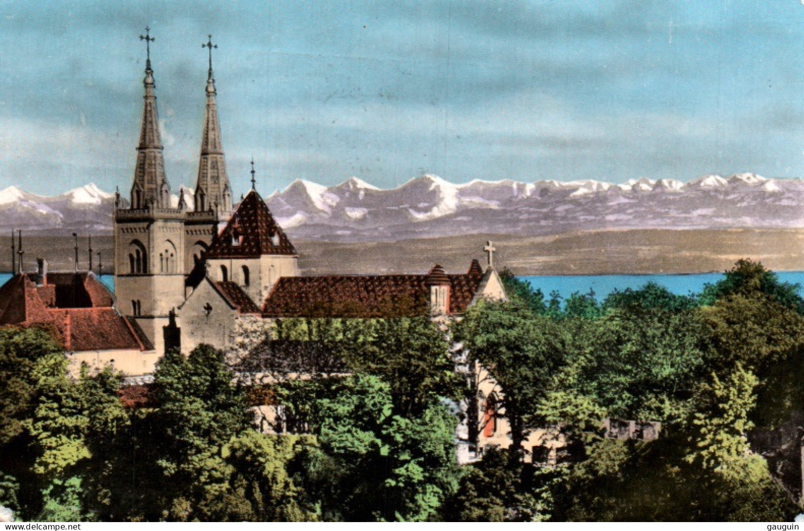 CPSM - NEUCHÂTEL - Tour De DIESSE / Château Et Collégiale ... LOT 3 CP à Saisir (format 9x14) - Neuchâtel