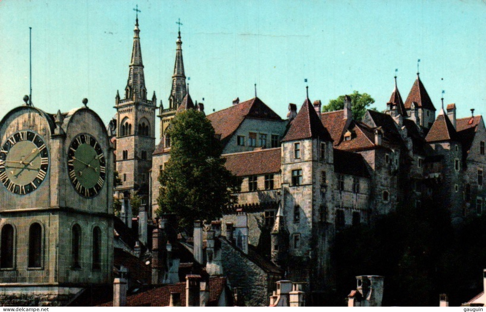 CPSM - NEUCHÂTEL - Tour De DIESSE / Château Et Collégiale ... LOT 3 CP à Saisir (format 9x14) - Neuchâtel